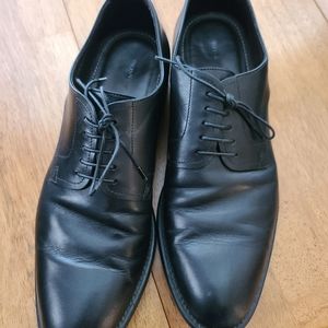Hugo Boss Dress Shoes - Black - Size 9